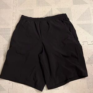 Hawaii Lululemon Men’s Shorts (medium)